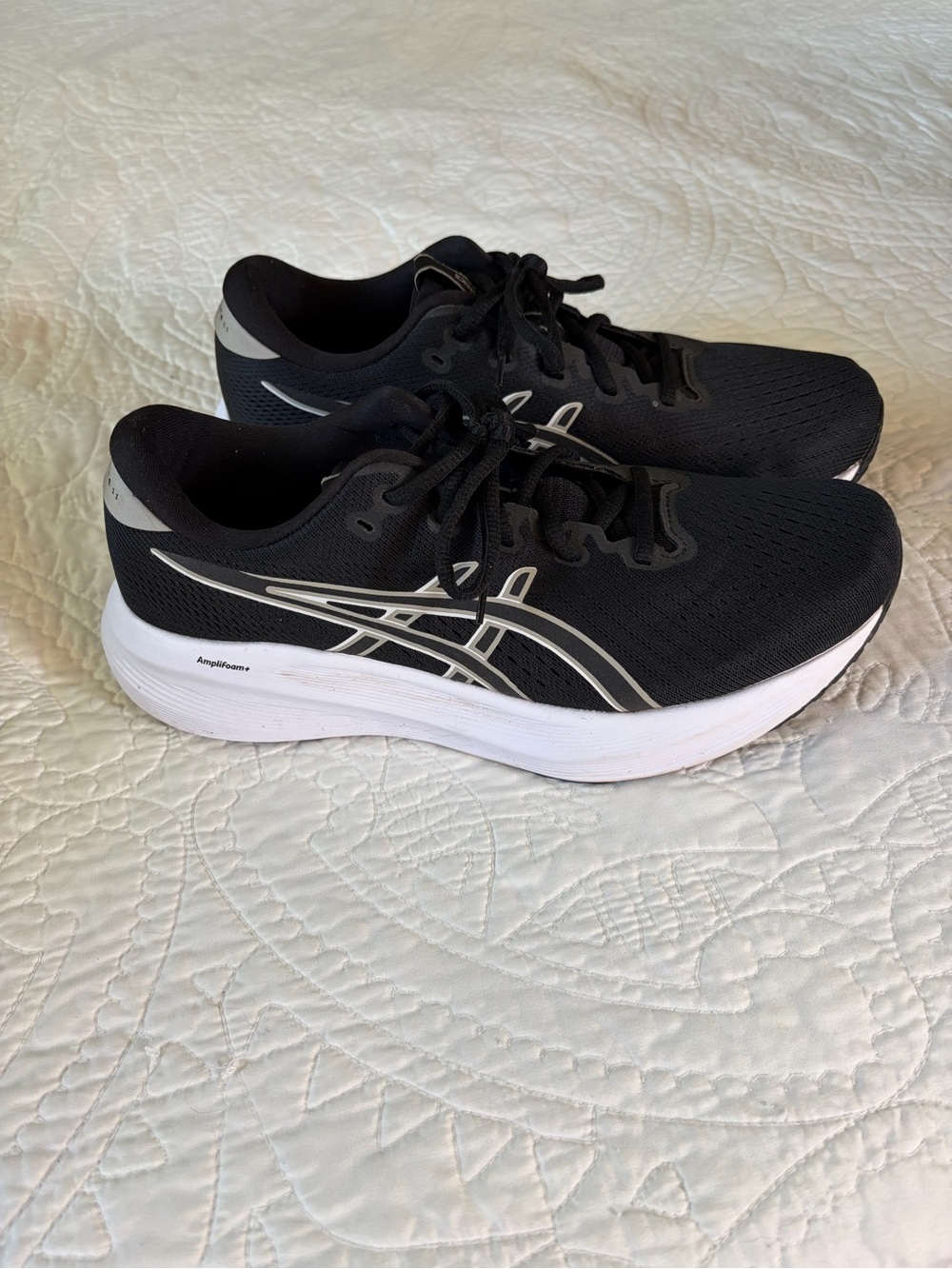 ASICS Gel Excite 11 Men’s 10.5 Running Shoes